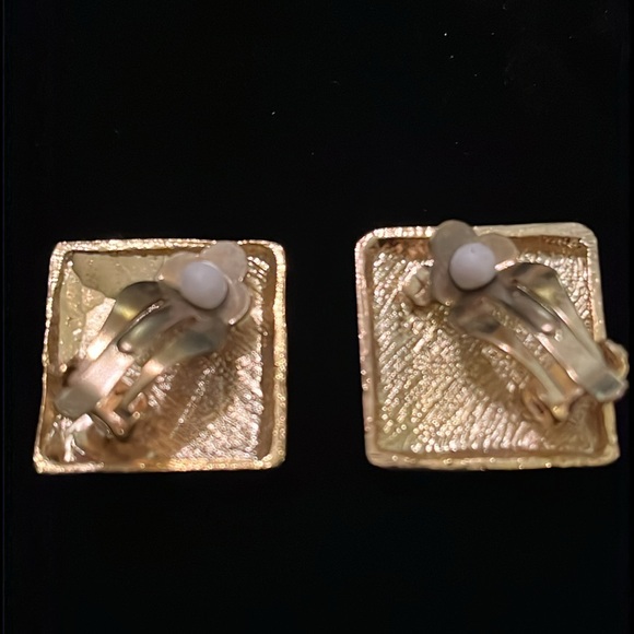 Gold Colored Square Earrings - Picture 3 of 17